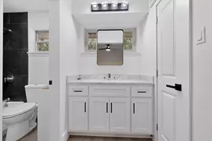 7708 Royal Ln, Dallas, TX 75230 - Photo 31