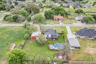 614 Overhill Rd, Granbury, TX 76048 - Photo 3