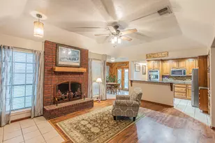 614 Overhill Rd, Granbury, TX 76048 - Photo 7