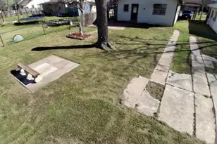 809 E Palestine St, Mexia, TX 76667 - Photo 17