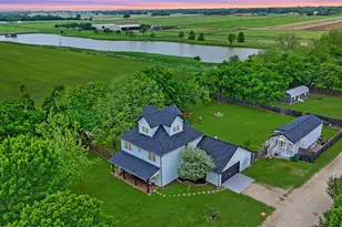 11061 Foutch Rd, Pilot Point, TX 76258 - Photo 1