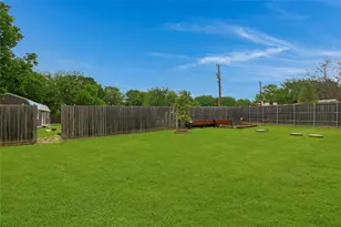 11061 Foutch Rd, Pilot Point, TX 76258 - Photo 33