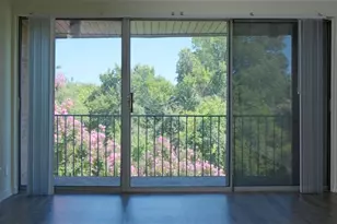 504 E Avenue J, Grand Prairie, TX 75050 - Photo 1