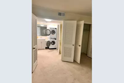 504 E Avenue J #D, Grand Prairie, TX 75050 - Photo 17