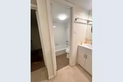 504 E Avenue J #D, Grand Prairie, TX 75050 - Photo 13