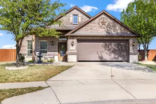 1028 Crest Meadow Dr, Fort Worth, TX 76052 - Photo 1