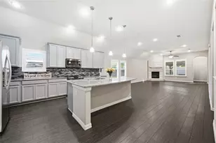 405 Windward Dr, Little Elm, TX 75068 - Photo 5