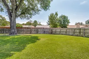 1803 Travis St, Garland, TX 75042 - Photo 21