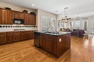 379 Southern Hills Dr, Fairview, TX 75069 - Photo 9