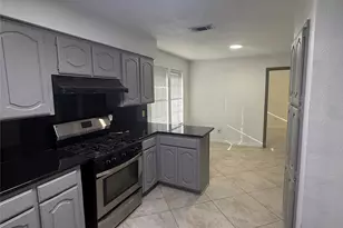 1009 Village Wood Ct, Arlington, TX 76012 - Photo 13