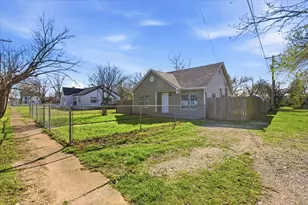 303 N Connett St, Leonard, TX 75452 - Photo 21