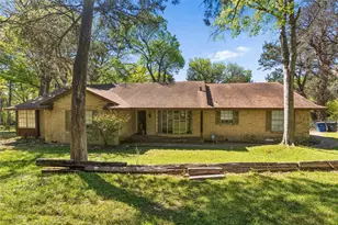 2810 Gladiolus Ln, Dallas, TX 75233 - Photo 3