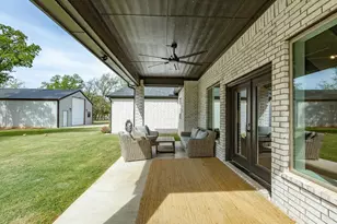 695 Winkler Wy, Springtown, TX 76082 - Photo 33