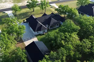 695 Winkler Wy, Springtown, TX 76082 - Photo 35