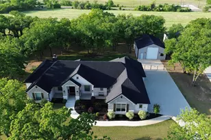 695 Winkler Wy, Springtown, TX 76082 - Photo 37