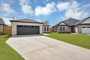 4612 Red Bud Ct, The Colony, TX 75056 - Photo 5