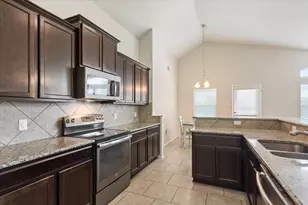 9448 Centennial Dr, Waco, TX 76708 - Photo 23