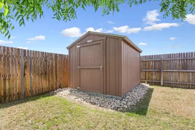9448 Centennial Drive, Waco, TX 76708 - Photo 7