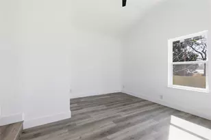 661 Oak Dr, Hurst, TX 76053 - Photo 17