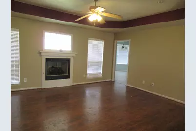 6910 Sayle Street, Greenville, TX 75402 - Photo 5