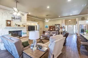 3225 White Oaks Dr, Abilene, TX 79606 - Photo 11