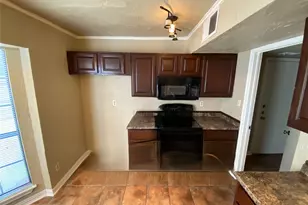 6722 Oriole Ct, Fort Worth, TX 76137 - Photo 11