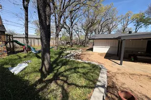 1121 Wade Dr, Bedford, TX 76022 - Photo 27
