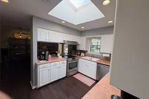 1121 Wade Dr, Bedford, TX 76022 - Photo 7