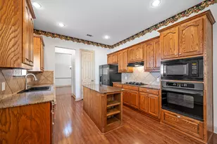 2112 Stone Creek Dr, McKinney, TX 75072 - Photo 9