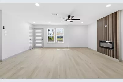 1207 Glynn Oaks Drive, Arlington, TX 76010 - Photo 3