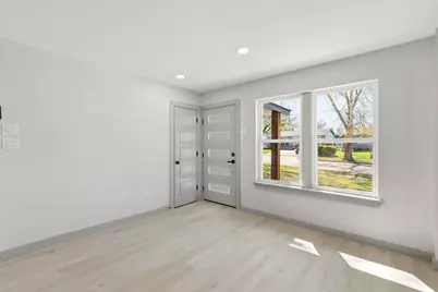 1207 Glynn Oaks Drive, Arlington, TX 76010 - Photo 9