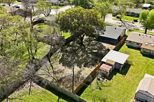 1207 Glynn Oaks Dr, Arlington, TX 76010 - Photo 25