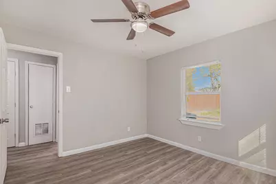 406 Dawson Circle, Grand Prairie, TX 75051 - Photo 19