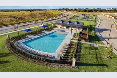 1918 Cherokee Lane, Cleburne, TX 76033 - Photo 3