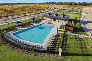 1918 Cherokee Ln, Cleburne, TX 76033 - Photo 3