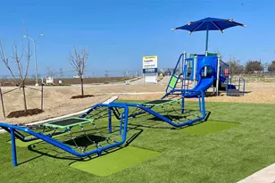 1918 Cherokee Ln, Cleburne, TX 76033 - Photo 5