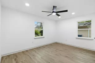 8442 Campanella Dr, Dallas, TX 75243 - Photo 11