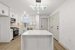 8442 Campanella Dr, Dallas, TX 75243 - Photo 3