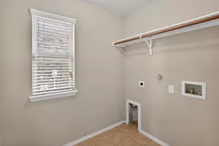 2256 Spring Hollow Dr, Lancaster, TX 75134 - Photo 13