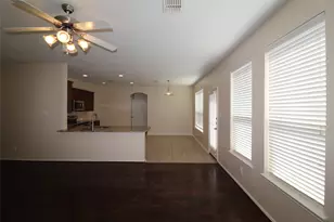 209 Clydesdale St, Waxahachie, TX 75165 - Photo 7