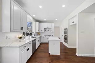 2504 Springhill Dr, Grapevine, TX 76051 - Photo 9