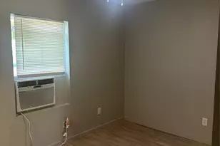 101 Seminole St, Tye, TX 79563 - Photo 19