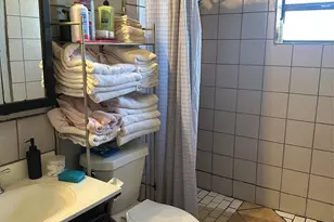 101 Seminole St, Tye, TX 79563 - Photo 5