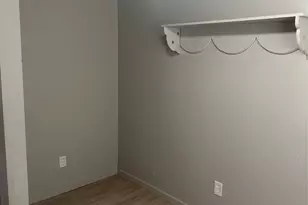 101 Seminole St, Tye, TX 79563 - Photo 9