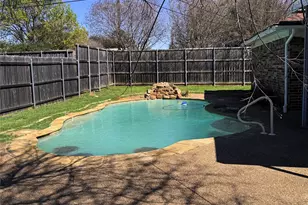 520 Baker Dr, Hurst, TX 76054 - Photo 25