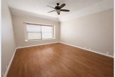 2516 Fairway View Drive, Burleson, TX 76028 - Photo 3