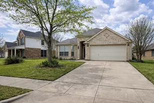 2516 Fairway View Dr, Burleson, TX 76028 - Photo 1