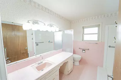 1405 W Wheeler Street, Breckenridge, TX 76424 - Photo 29