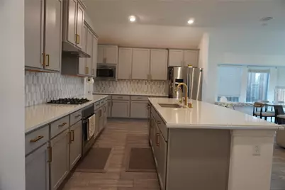 2046 Hollowcreek Trail, Lewisville, TX 75010 - Photo 9