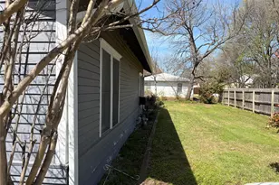 810 W Lamar St, McKinney, TX 75069 - Photo 5